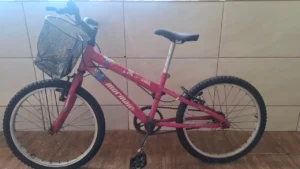 Vendo essas 3 novas bicicletas Infantis Mormaii